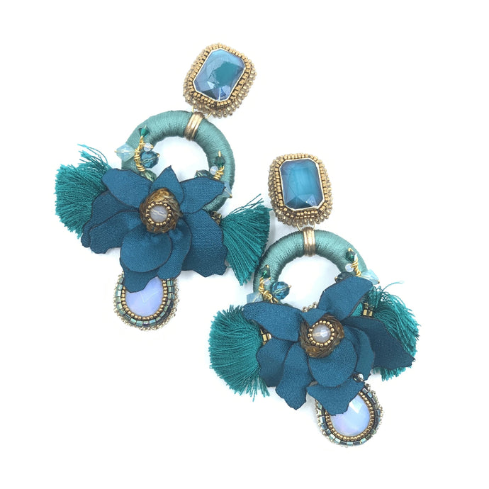 Halo riche clip earrings