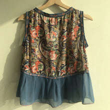 Load image into Gallery viewer, Silk paisley-print top