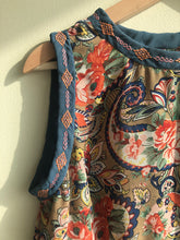 Load image into Gallery viewer, Silk paisley-print top